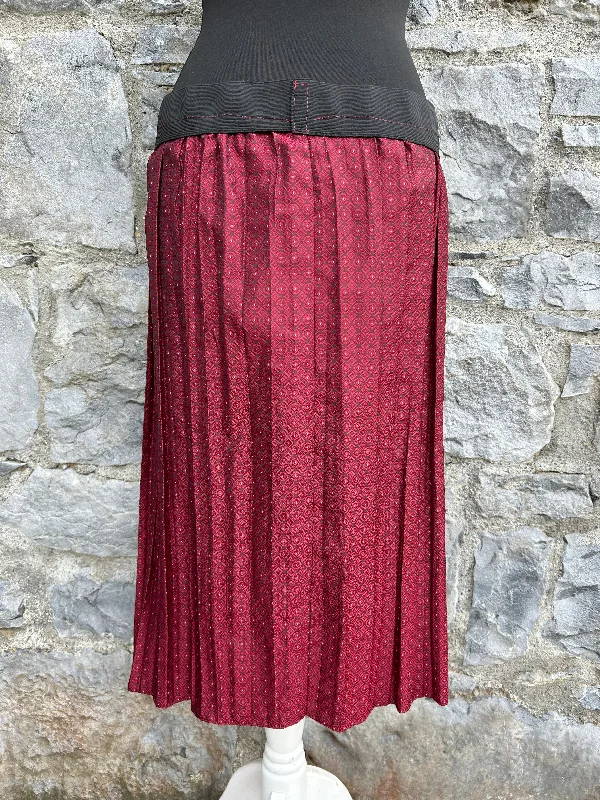 Resort Dresses for Vacation -Maroon pleated skirt uk 14-16