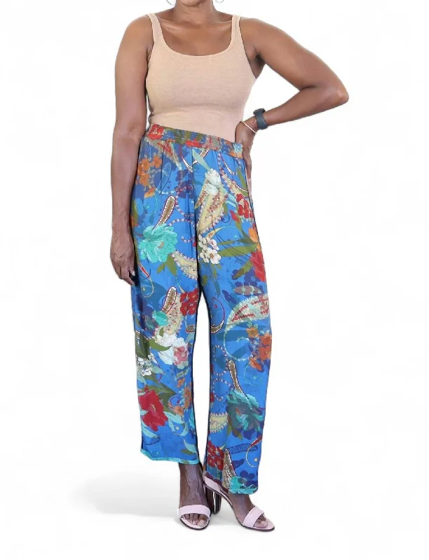 Form-fitting tight trousers for women with slimming effect and flattering cut -Teebee Reversible Tiana Pant In Multi