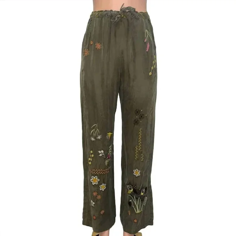 High-waisted tight trousers for women with flare leg and retro aesthetic -Perla Pants In Vintage Green