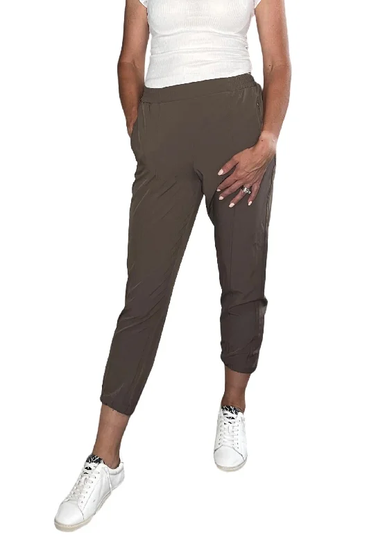 Lightweight tight trousers for men with breathable fabric for summer wear -In The Moment Jogger In Mushroom