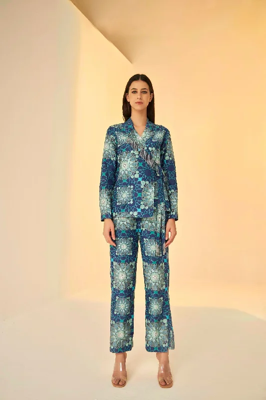 Blue-Wrap Jacket And Pants Set In Tashkent Print