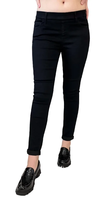 Tailored tight trousers for men with sharp crease and polished look -Skinny Pull On Jeans In Black