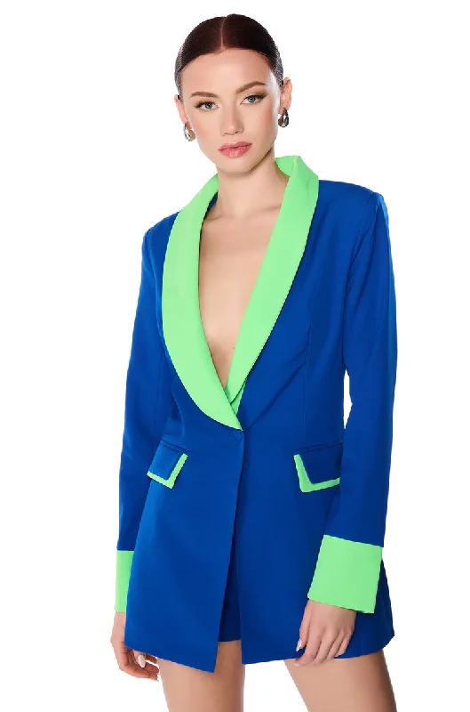 Blazers with slim fits enhance modern looks -MIDNIGHT IN PARIS FITTED BLAZER IN BLUE