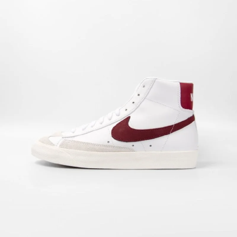 Blazers for cold seasons insulate well -Blazer Mid '77 Vintage (White + Red)