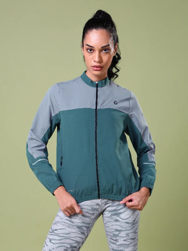 Women Colorblock Slim Fit Mock Neck Sports Jacket with TECHNOLITE